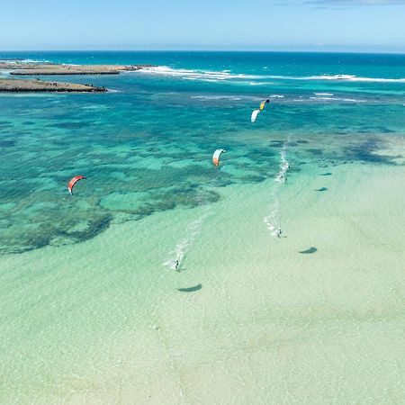 Ocean Lodge Kite & Windsurf Antsiranana エクステリア 写真
