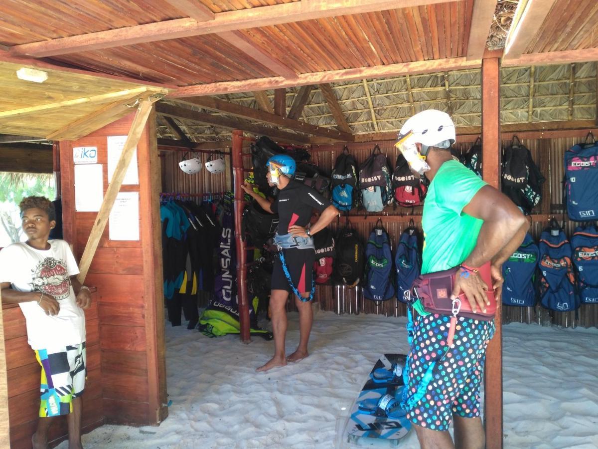 Ocean Lodge Kite & Windsurf Antsiranana エクステリア 写真