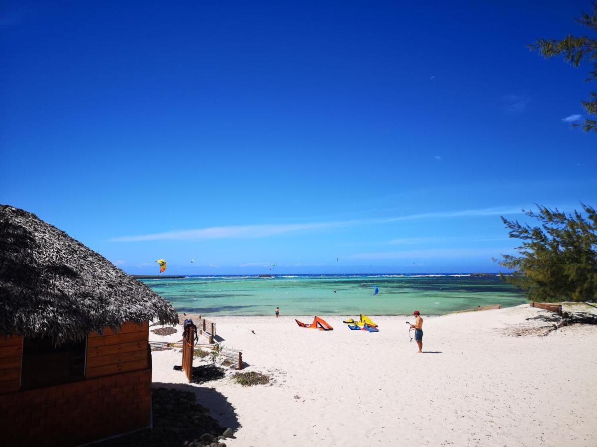 Ocean Lodge Kite & Windsurf Antsiranana エクステリア 写真