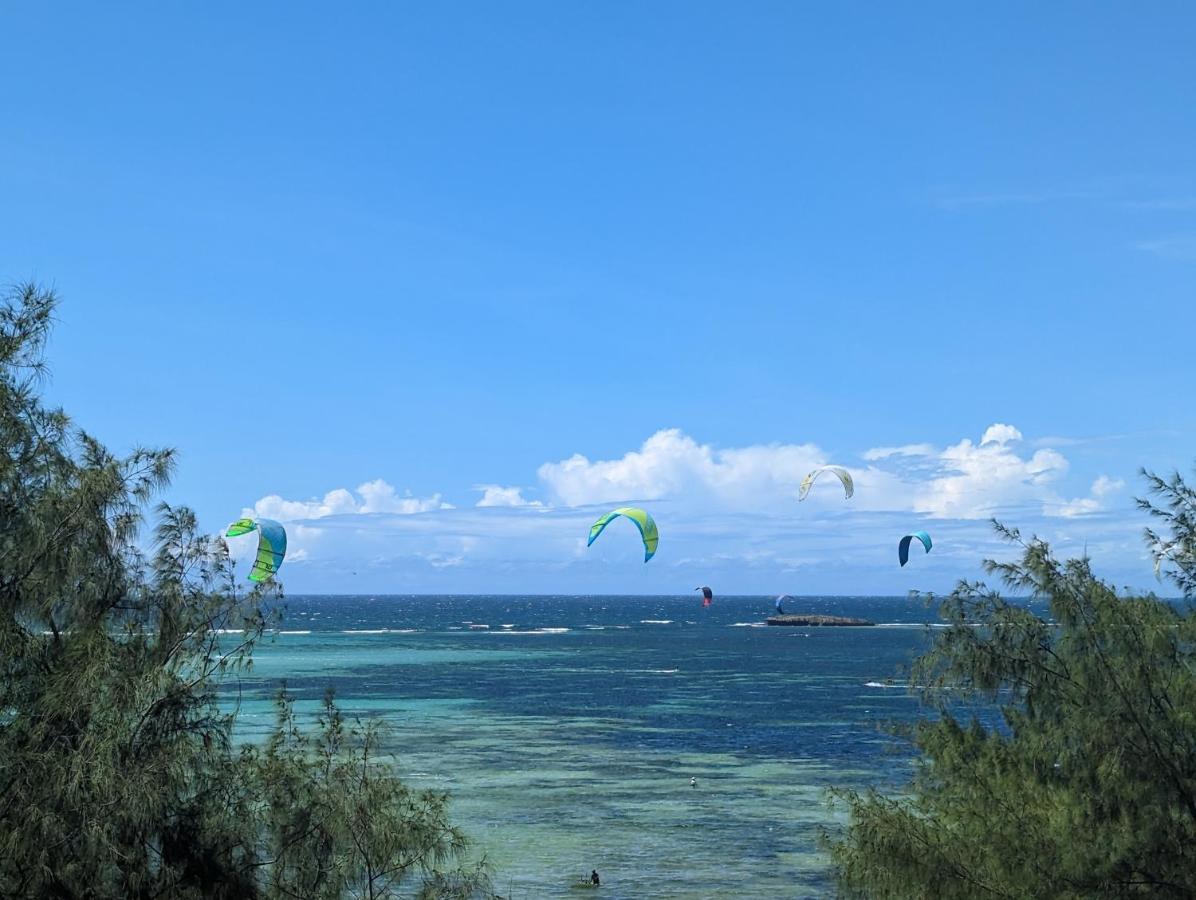 Ocean Lodge Kite & Windsurf Antsiranana エクステリア 写真