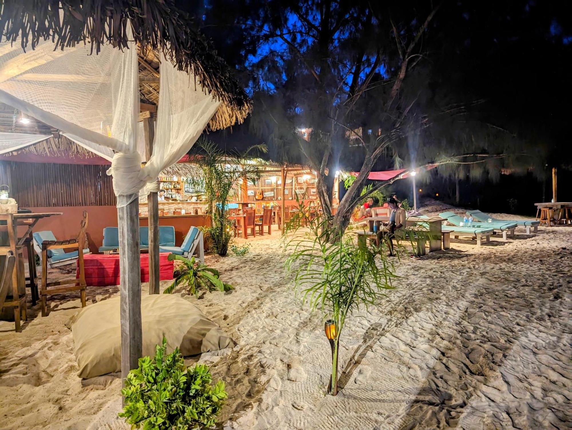 Ocean Lodge Kite & Windsurf Antsiranana エクステリア 写真